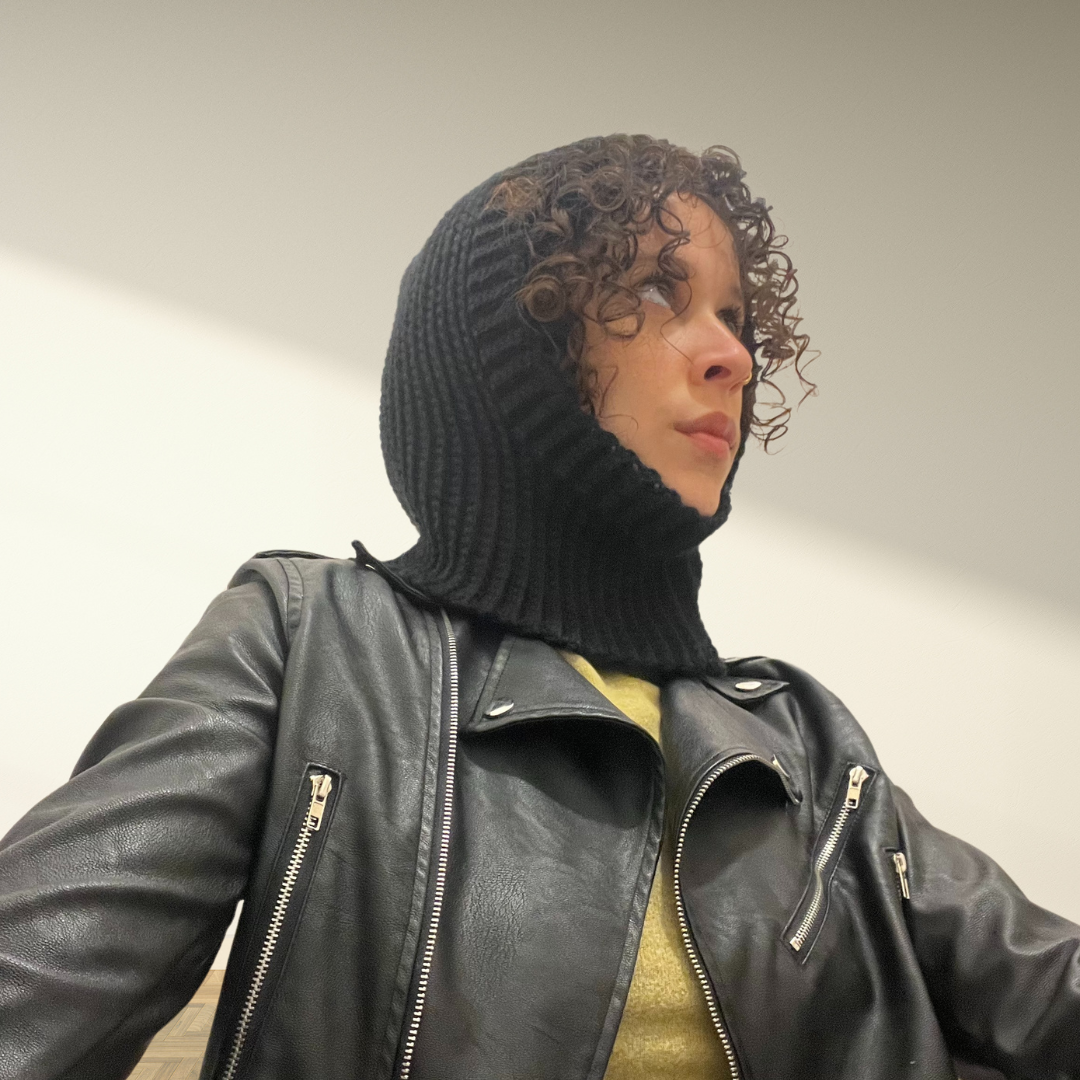 Cagoule en crochet minimaliste unisex